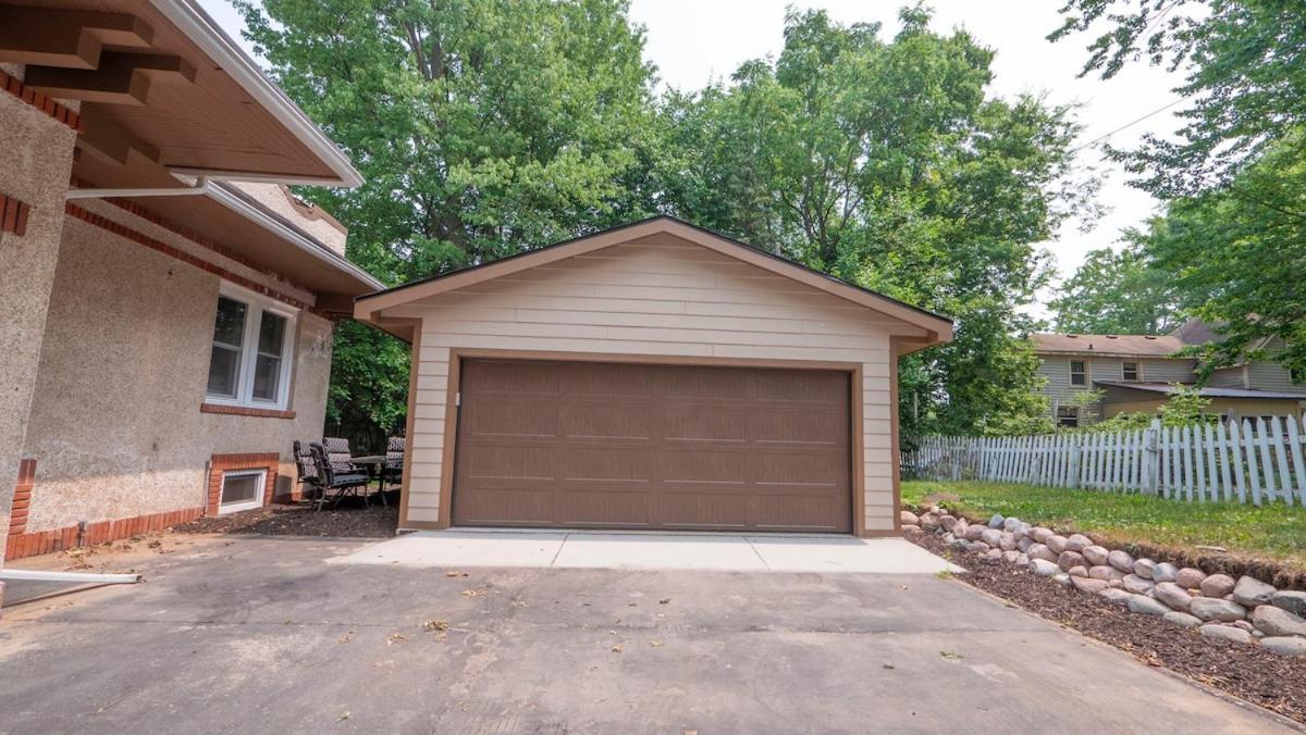 Spanish Charm 4Bed/3Bath Waupaca Exterior photo