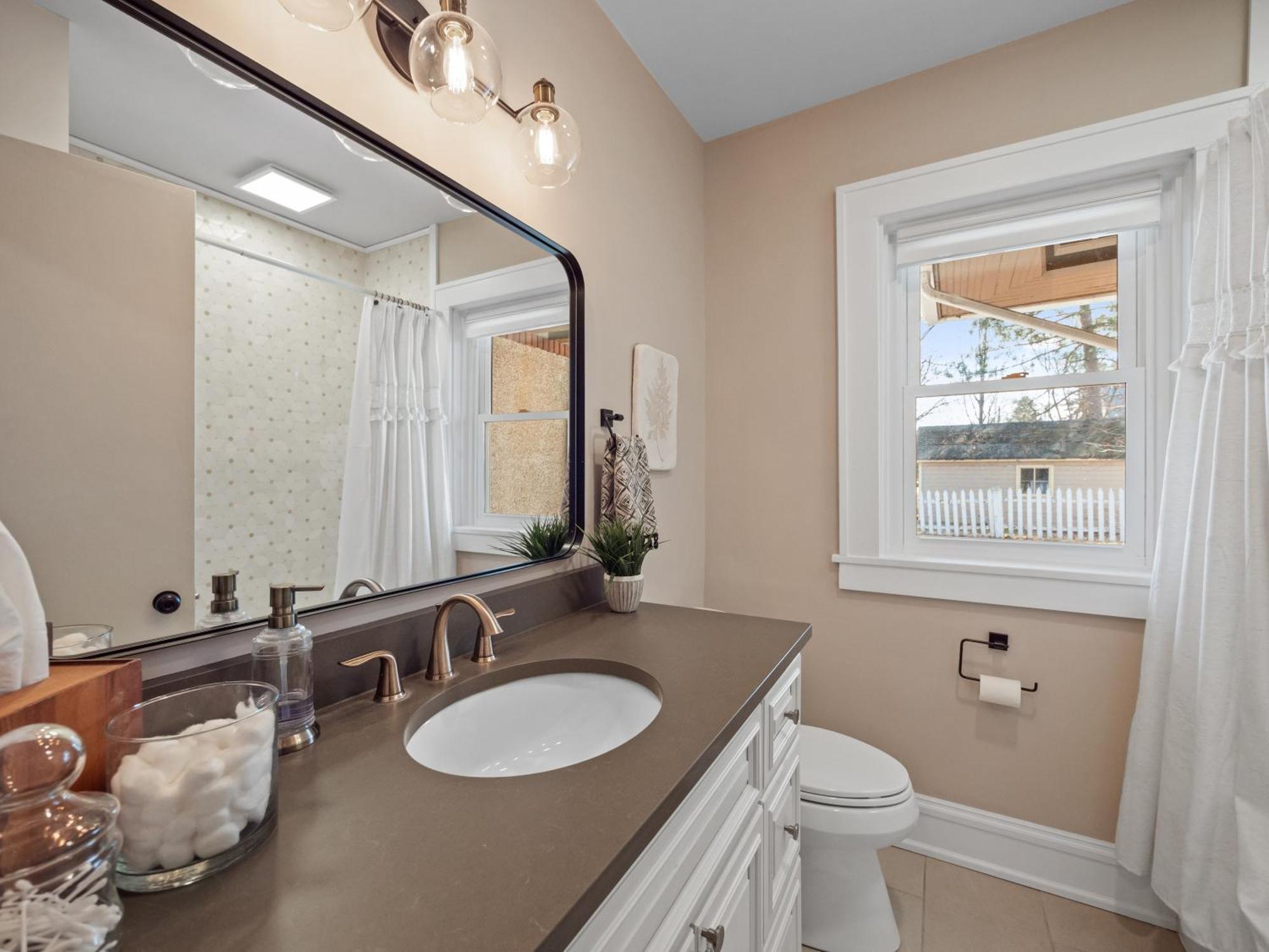 Spanish Charm 4Bed/3Bath Waupaca Exterior photo